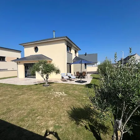 House Gouville-sur-Mer